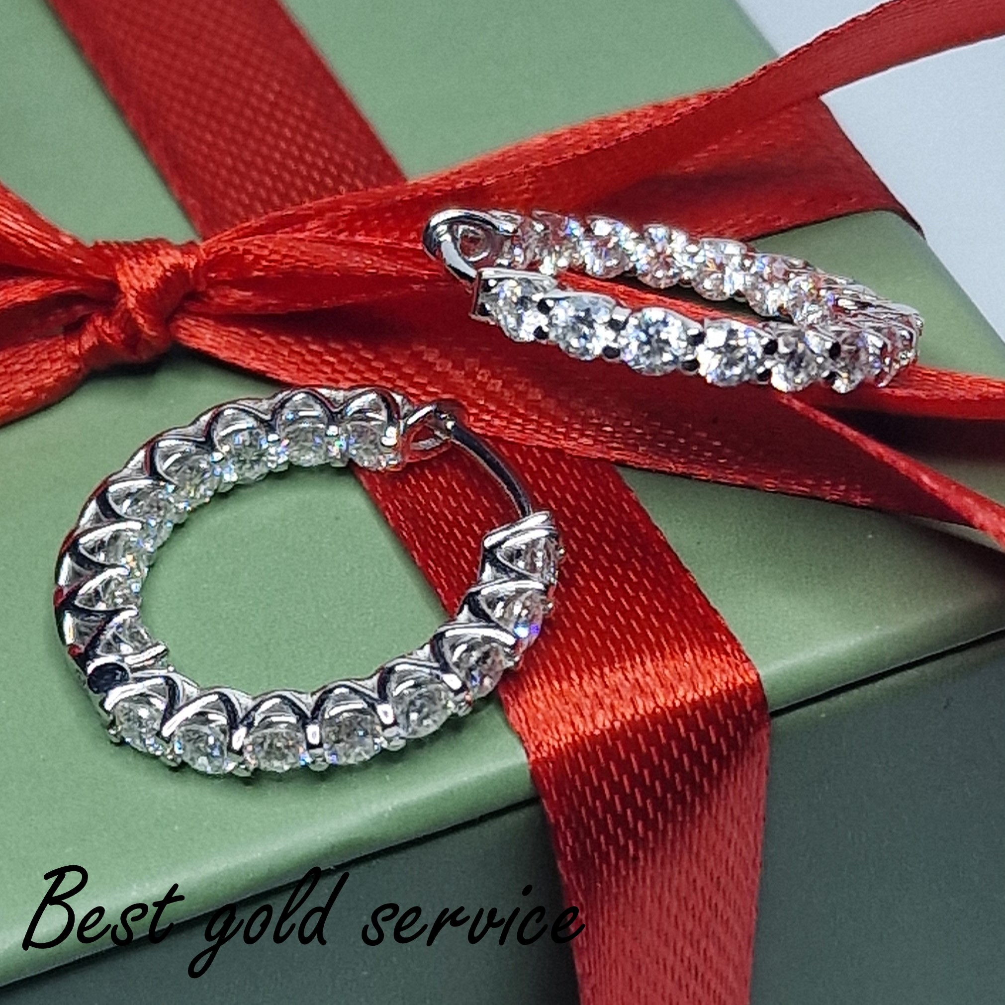 Серьги с муассонитами