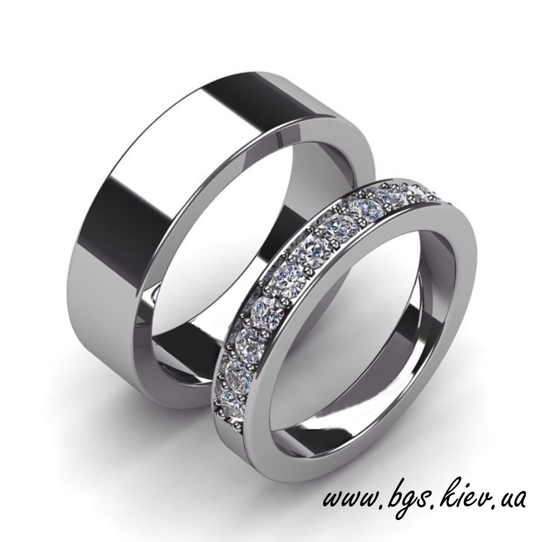 Engagement rings with sapphires