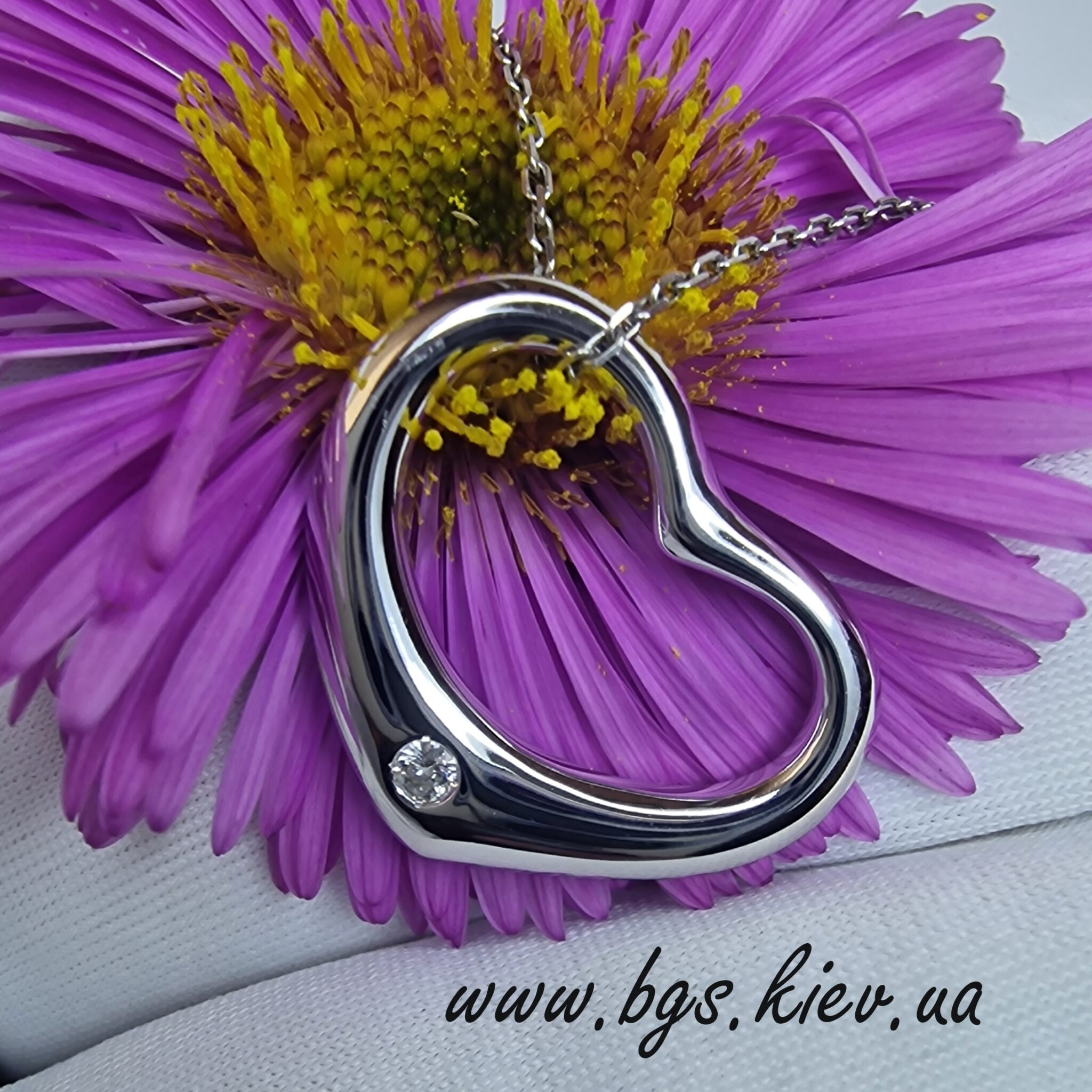 Золотая подвеска Тиффани